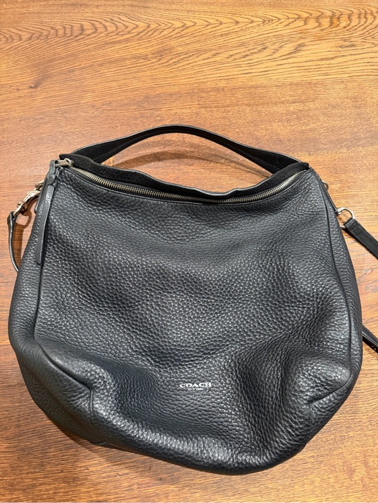 Coach Handbags - Coach Black Pebbled Leather Shoulder Hobo
